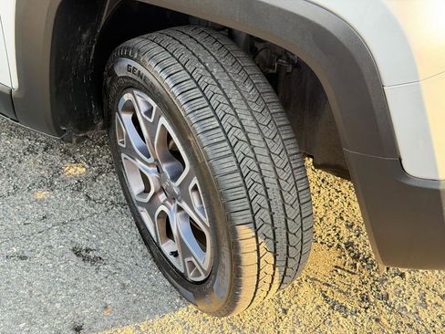Used 2015 Jeep Renegade Limited AWD/4WD image 93