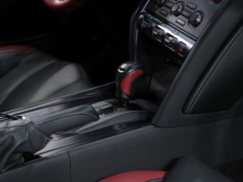 Used 2015 Nissan GT-R Black Edition image 36