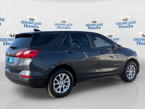 Used 2021 Chevrolet Equinox LS w/ LPO, Floor Liner Package AWD/4WD image 10