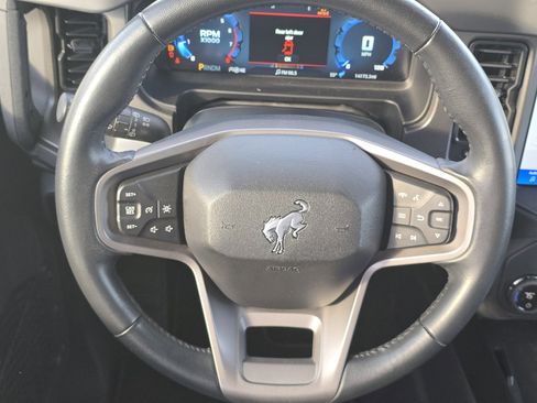 Used 2025 Ford Bronco Big Bend image 12