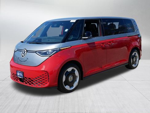 Certified 2025 Volkswagen ID. Buzz Pro S Plus AWD/4WD image 3