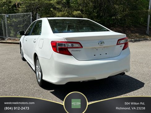 Used 2013 Toyota Camry SE FWD image 3