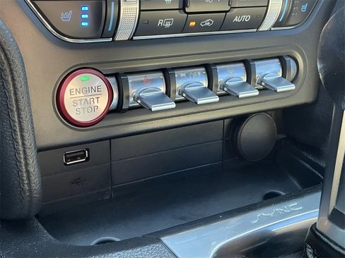 Used 2020 Ford Mustang GT Premium image 28