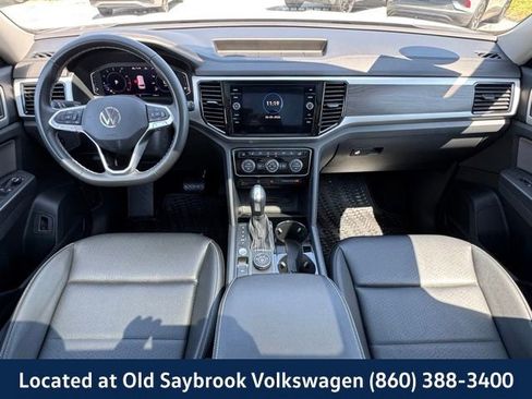 Used 2023 Volkswagen Atlas SE w/ Panoramic Sunroof Package AWD/4WD image 16