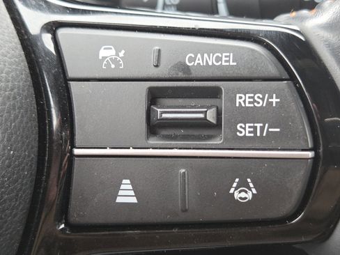 Certified 2024 Honda HR-V Sport image 30