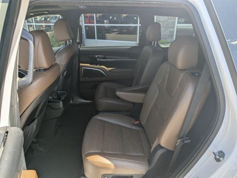 Used 2021 Kia Telluride SX w/ SX Prestige Package AWD/4WD image 27