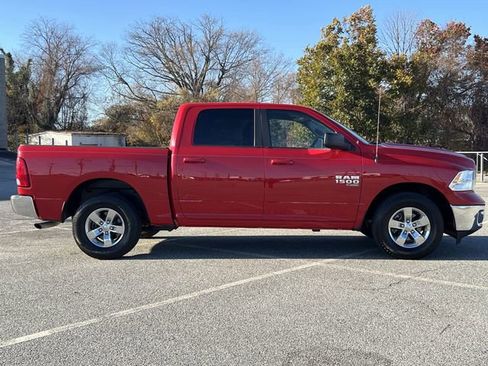 Used 2021 RAM 1500 Classic SLT image 26