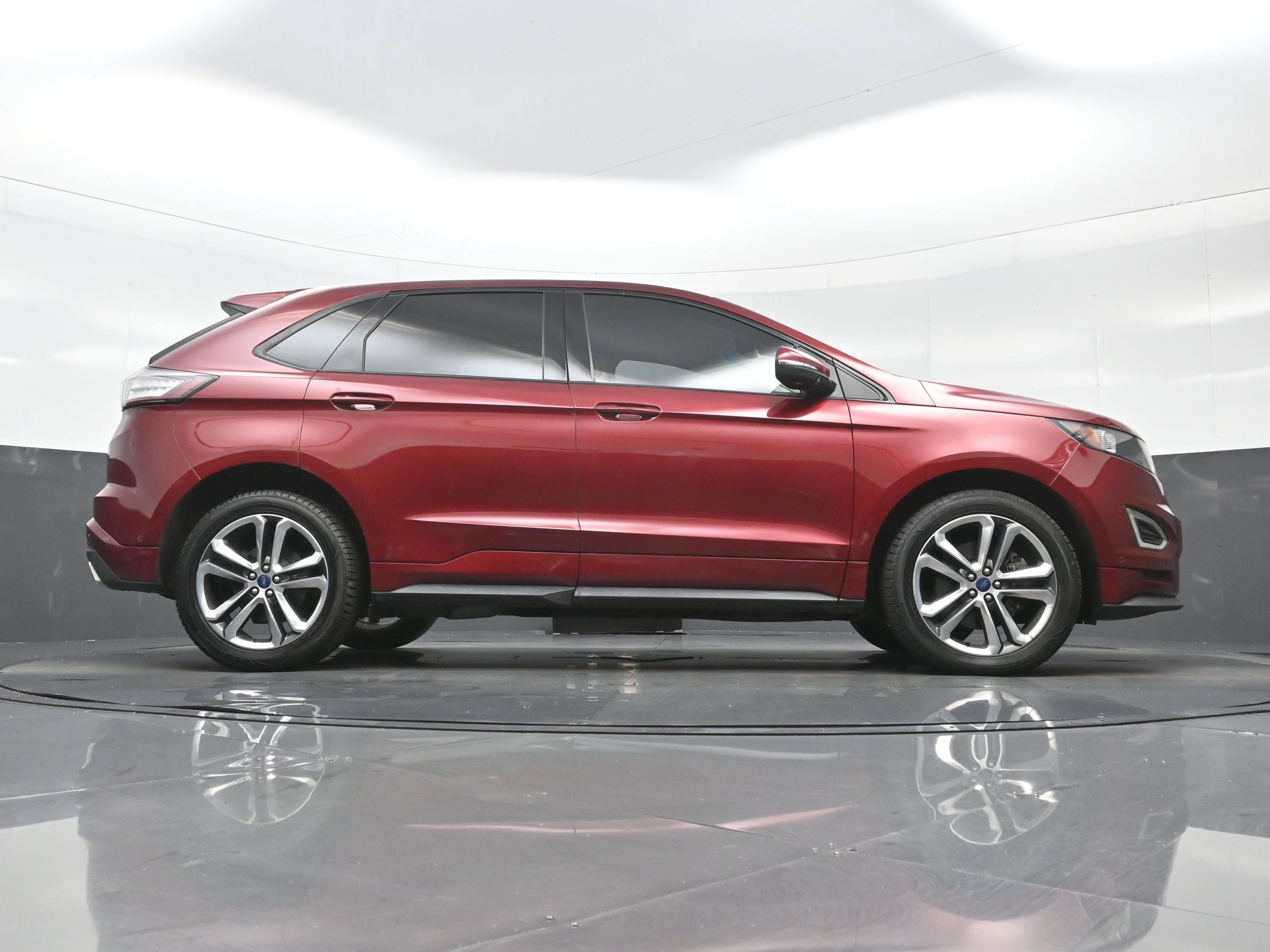 Used 2017 Ford Edge Sport w/ Equipment Group 401A AWD/4WD image 32