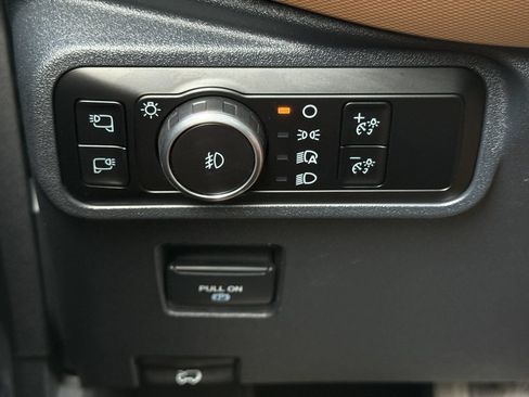 Used 2024 Ford Bronco Outer Banks AWD/4WD image 25