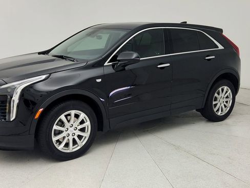 Certified 2023 Cadillac XT4 Luxury FWD image 4