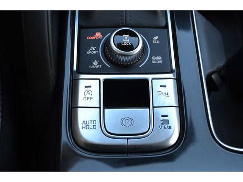 Used 2020 Kia Telluride SX w/ Towing Package image 18