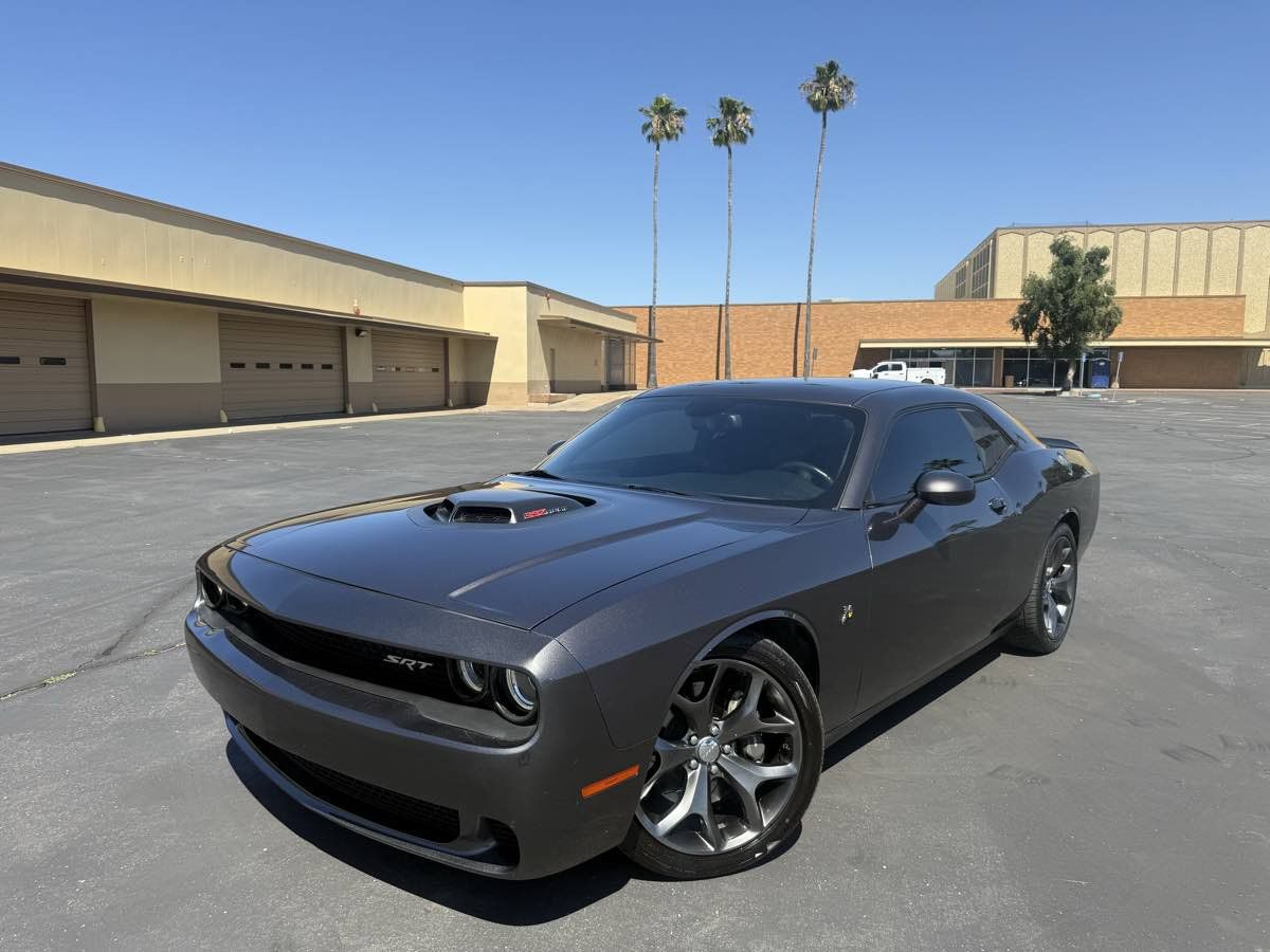 Used 2016 Dodge Challenger R/T Scat Pack RWD image 3