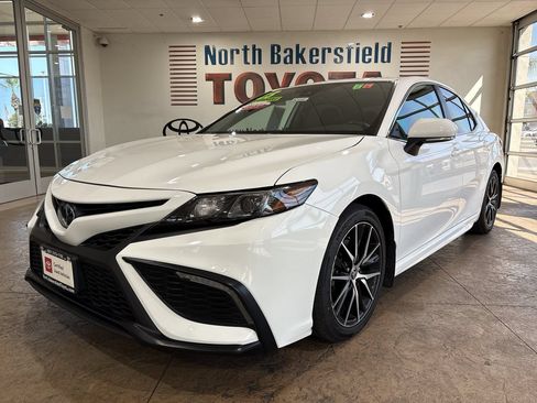 Used 2023 Toyota Camry SE w/ Protection Package (Q2) (TMS) FWD image 6
