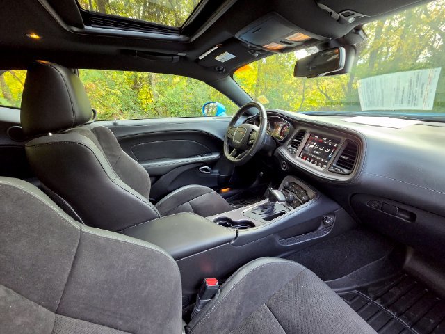 Used 2023 Dodge Challenger R/T w/ Plus Package RWD image 27