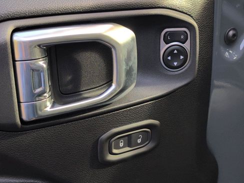 New 2026 Jeep Gladiator Sport AWD/4WD image 20