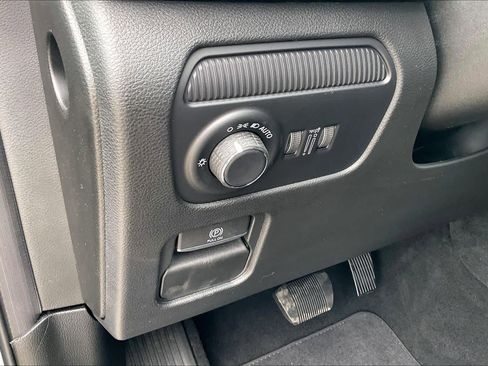 New 2026 Jeep Grand Wagoneer L Limited AWD/4WD image 18