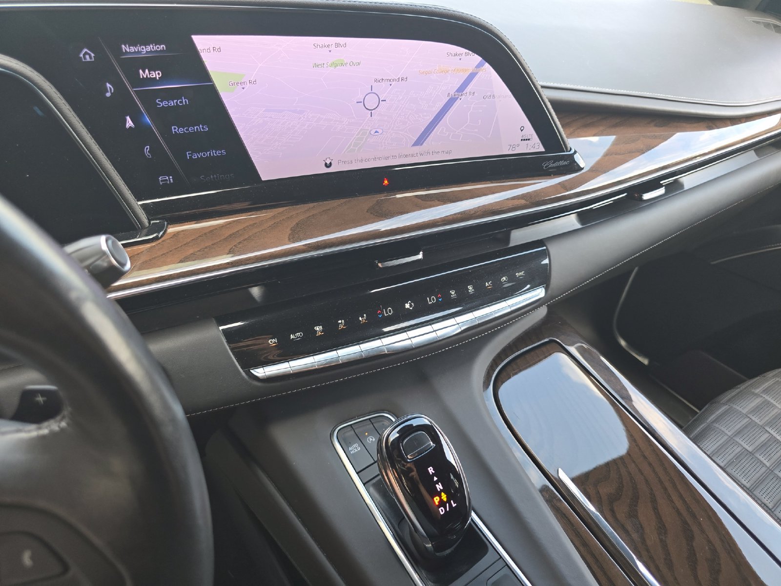 Used 2023 Cadillac Escalade ESV Premium Luxury Platinum w/ LPO, Floor Liner Package AWD/4WD image 34