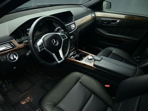 Used 2012 Mercedes-Benz E 350 4MATIC Sedan image 18
