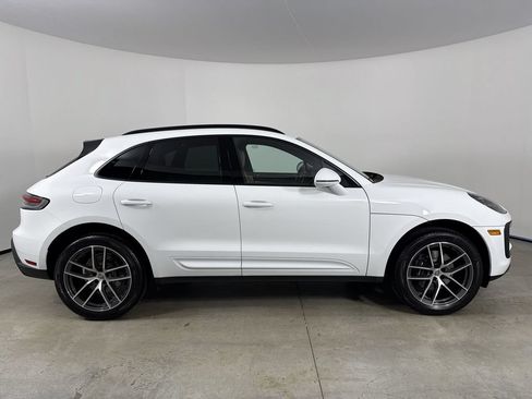 Certified 2026 Porsche Macan Turbo AWD/4WD image 8