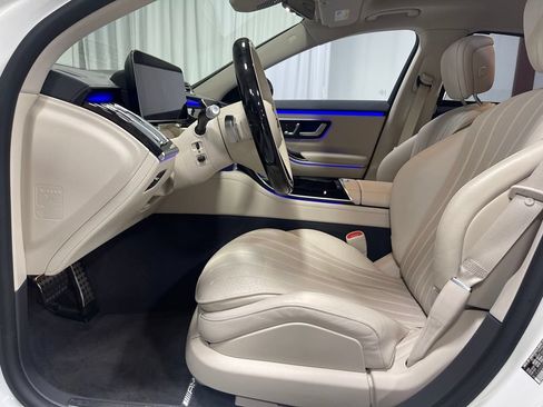 Certified 2022 Mercedes-Benz S 500 4MATIC w/ AMG Line Package image 19
