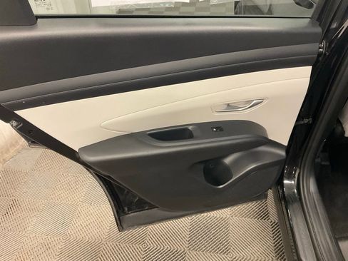 Used 2025 Hyundai Tucson SEL AWD/4WD image 23