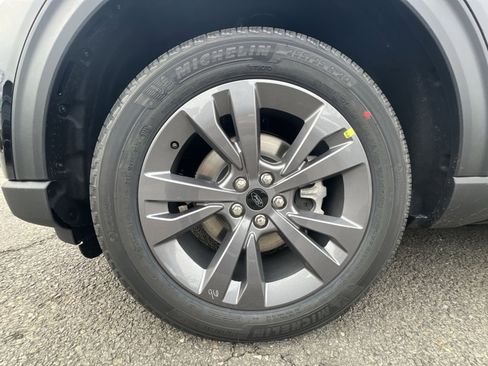 New 2026 Ford Explorer Active w/ Active Comfort Package image 12