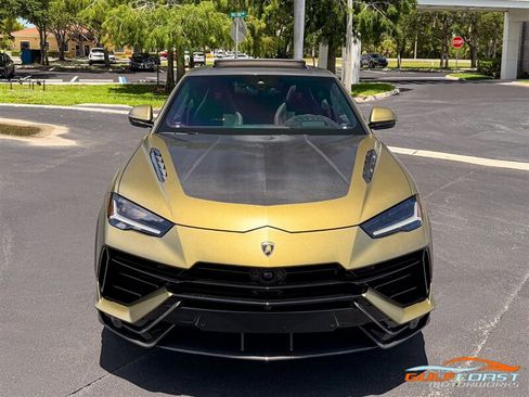 Used 2024 Lamborghini Urus Performante AWD/4WD image 5