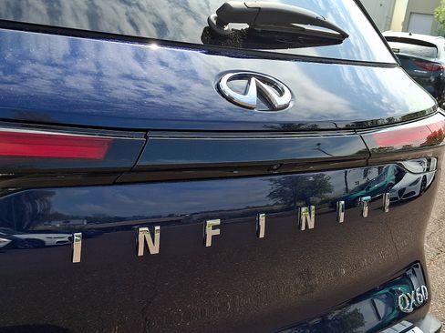 Certified 2024 INFINITI QX60 Luxe w/ Vision Package image 34