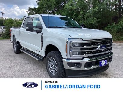 New 2025 Ford F250 Lariat w/ FX4 Off-Road Package