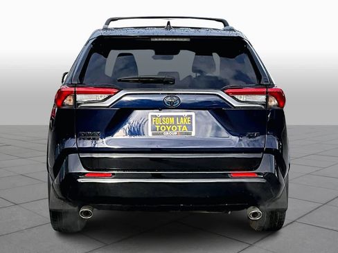 Used 2021 Toyota RAV4 XSE w/ Weather Package image 4