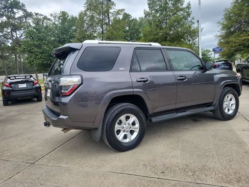 Used 2016 Toyota 4Runner SR5 RWD image 6
