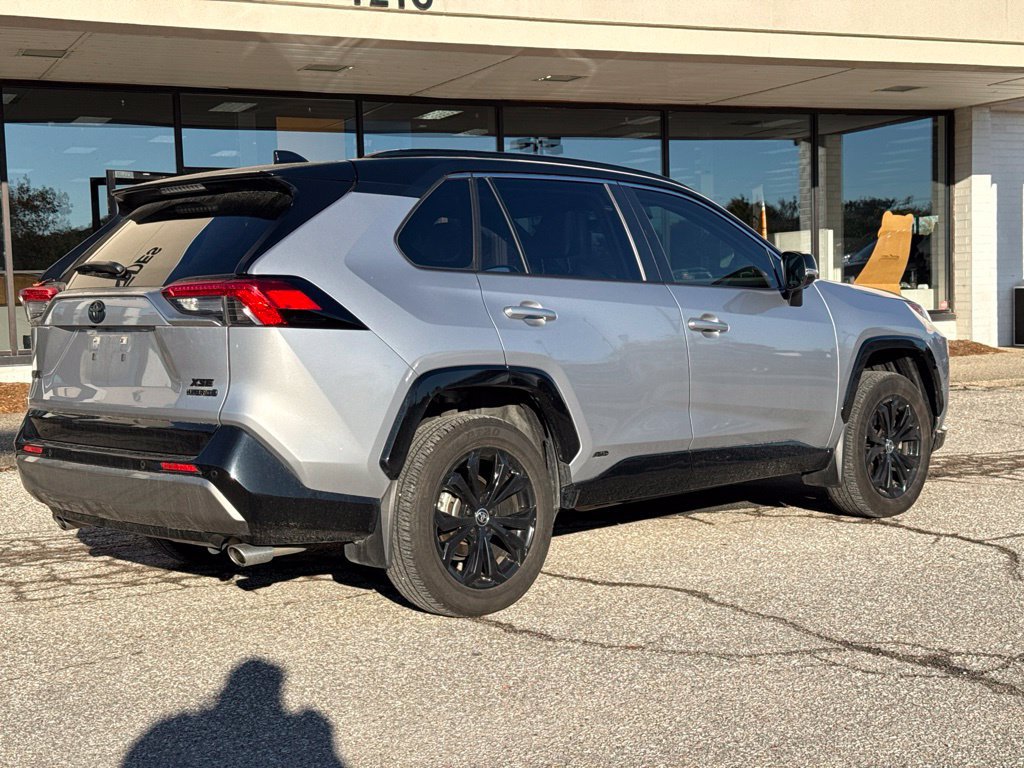 Used 2024 Toyota RAV4 XSE w/ Advanced Technology Package AWD/4WD image 16