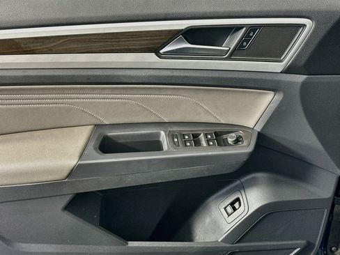 Used 2022 Volkswagen Atlas SE w/ Panoramic Sunroof Package FWD image 15
