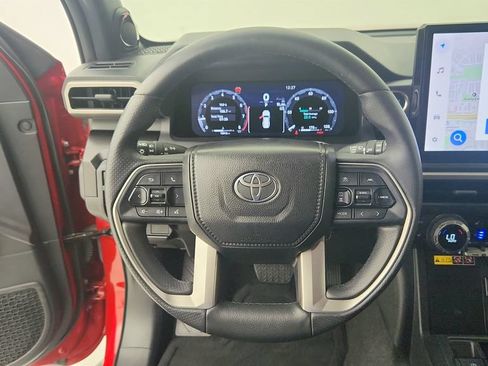 Used 2025 Toyota 4Runner Limited RWD image 18
