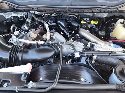Used 2018 Ford F250 Lariat w/ Lariat Value Package AWD/4WD image 14