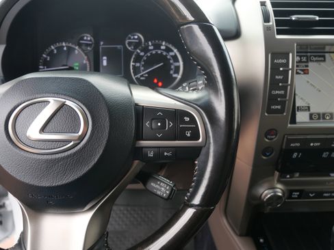 Used 2020 Lexus GX 460 Premium image 26