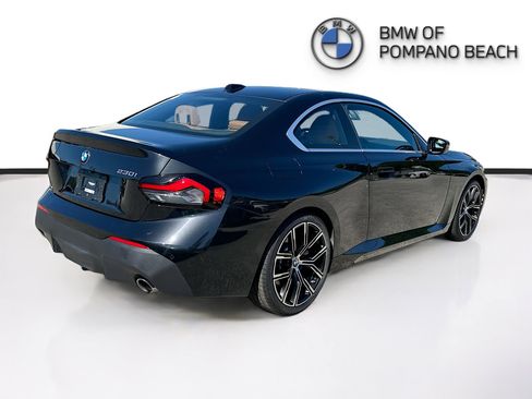 Used 2023 BMW 230i Coupe w/ Convenience Package image 7