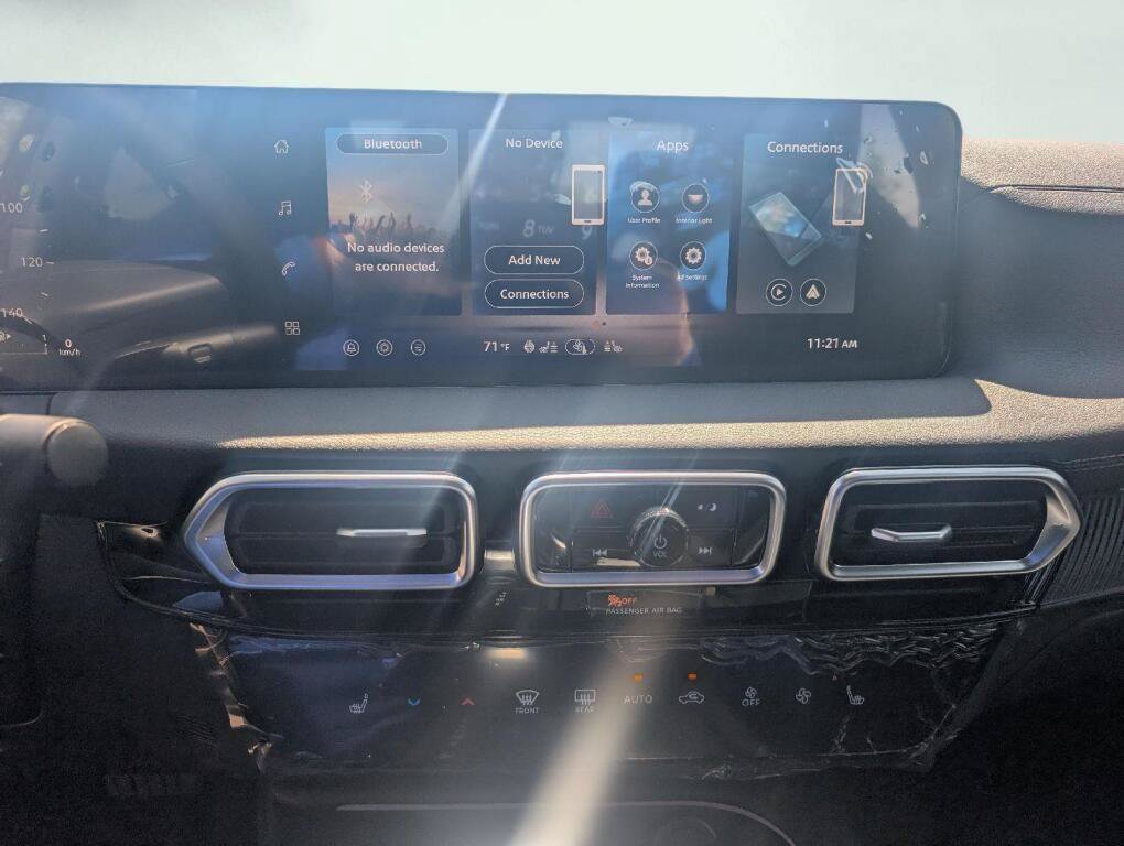 New 2026 Nissan Sentra SV w/ SV Convenience Package FWD image 11