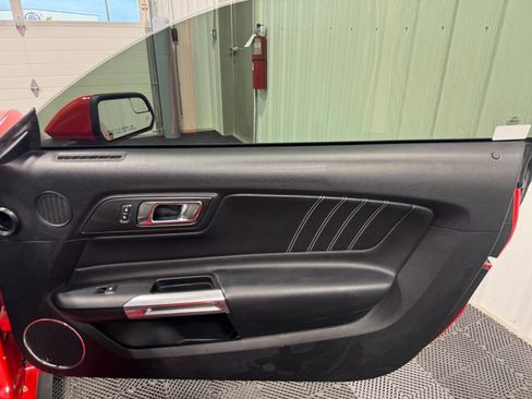 Used 2015 Ford Mustang GT Premium image 15