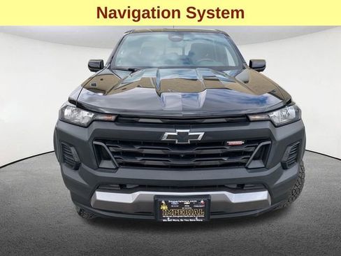 Used 2023 Chevrolet Colorado Trail Boss w/ Technology Package image 4