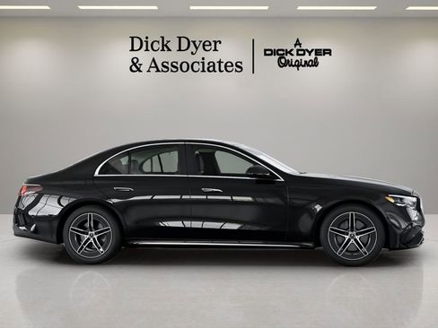 Used 2026 Mercedes-Benz E 350 Sedan image 8