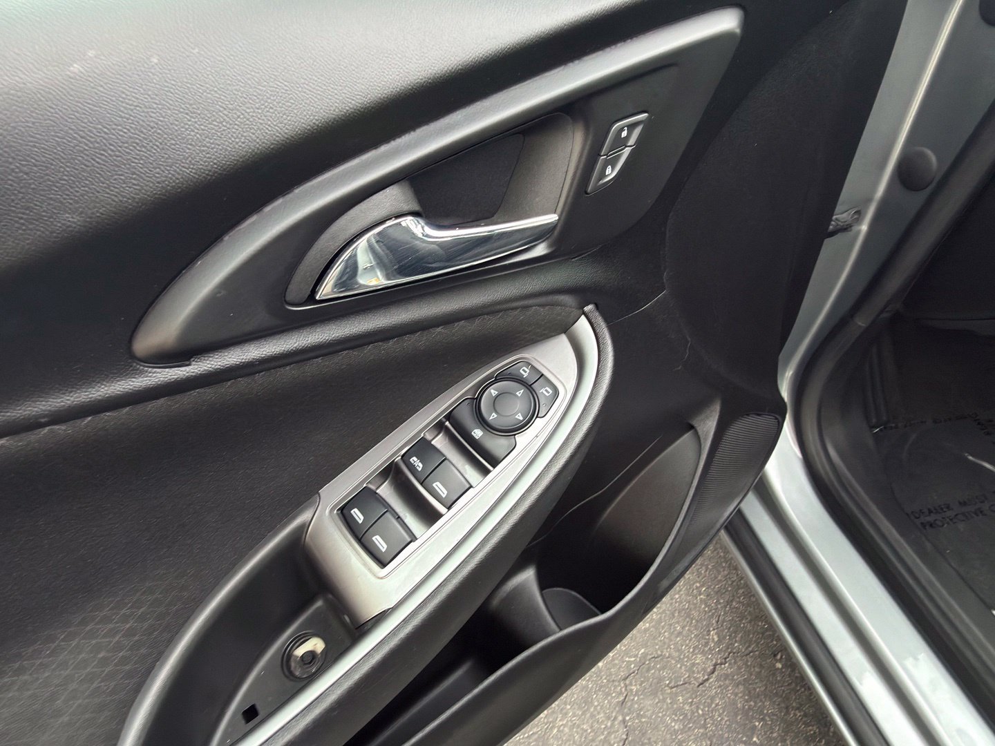 Used 2024 Chevrolet Malibu LT FWD image 18