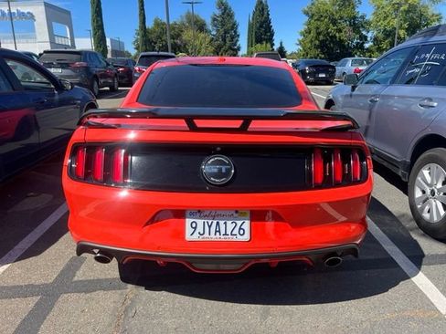 Used 2016 Ford Mustang GT Premium w/ Enhanced Security Package RWD image 8