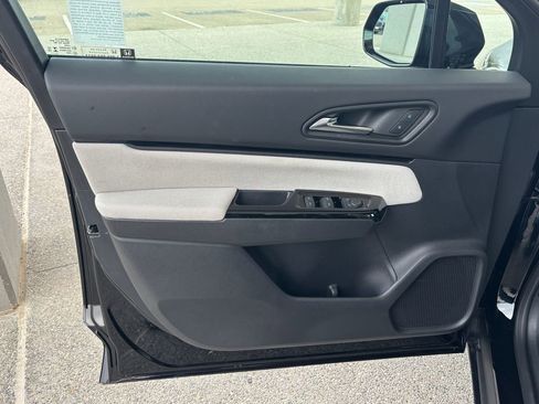 Used 2025 Honda Prologue EX image 26