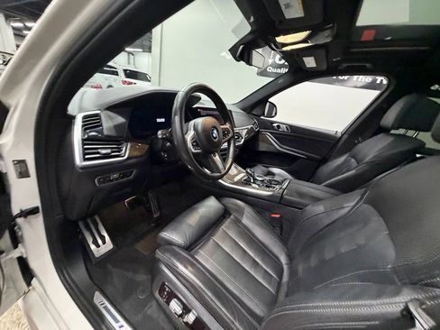 Used 2021 BMW X5 xDrive40i w/ M Sport Package AWD/4WD image 18