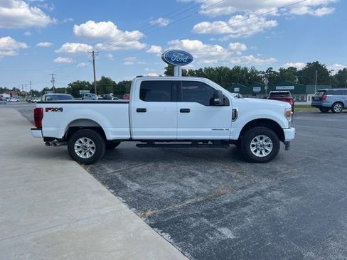Used 2022 Ford F250 XLT w/ FX4 Off-Road Package image 4