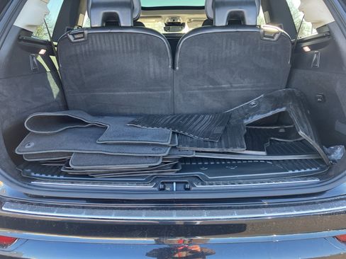 Used 2020 Volvo XC90 T5 Momentum w/ Protection Package Premier image 31