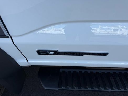 New 2026 Ford F550 4x4 Crew Cab image 7