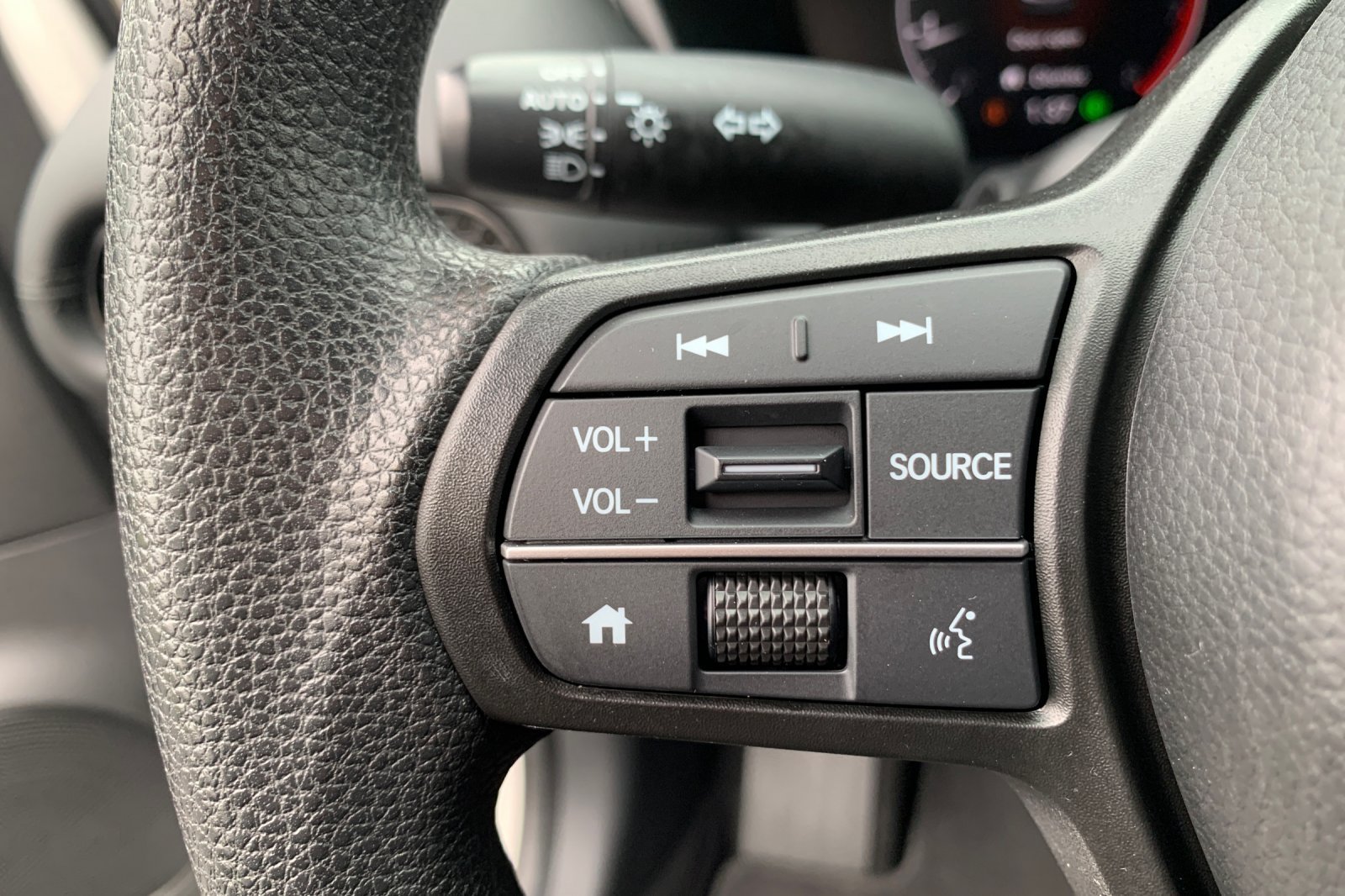 Certified 2024 Honda HR-V LX image 29