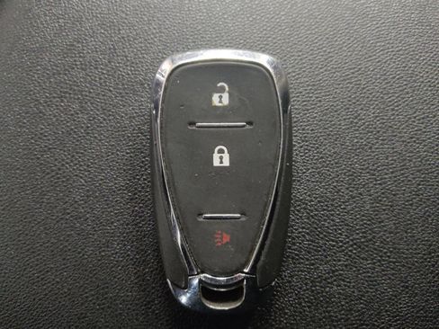 Used 2021 Chevrolet Equinox LT image 32